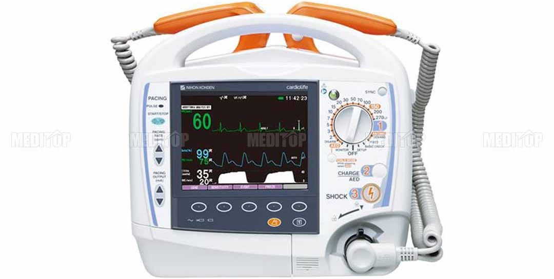 Máy phá rung tim TEC-5621