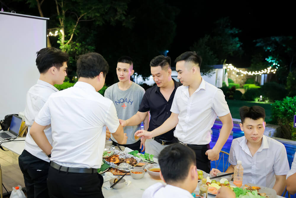 Buổi sinh nhật vui vẻ