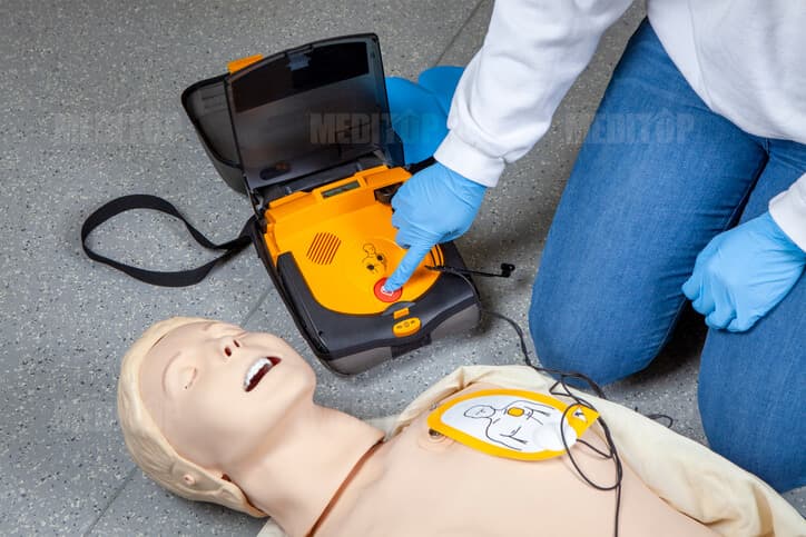 Máy sốc điện cầm tay dùng trong gia đình