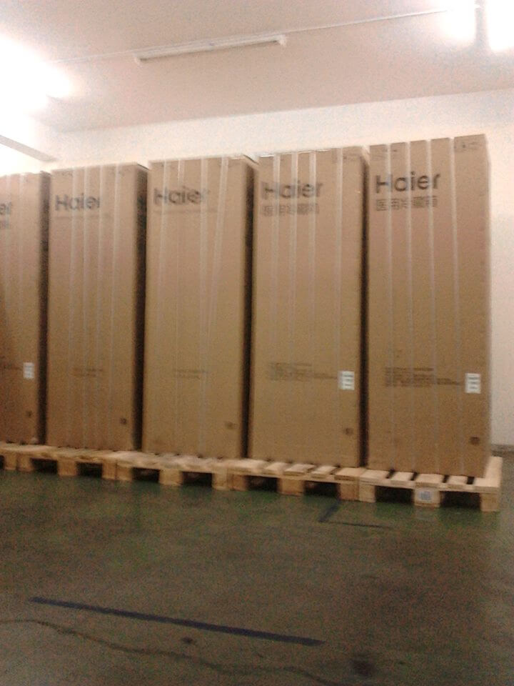 Hàng về nguyên container 05