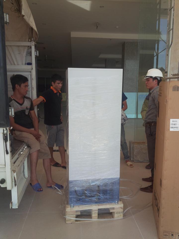 Giao h&agrave;ng tại BV Quốc tế Vinh