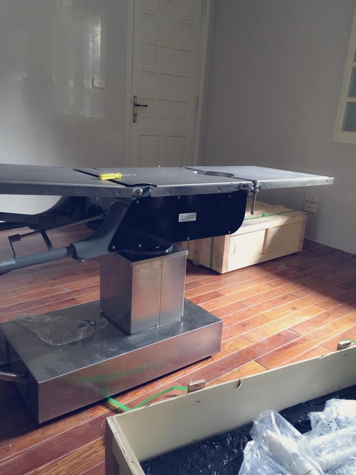 Lắp thiết bị phòng mổ thẩm mỹ tại Thẩm mỹ việt Mỹ 1