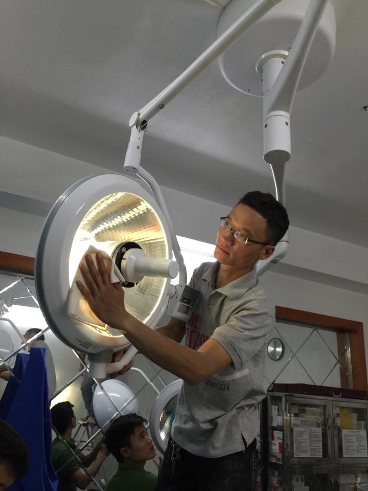 Lắp trang thiết bị ph&ograve;ng mổ tại Thẩm mỹ Mika Vũ Th&aacute;i 04