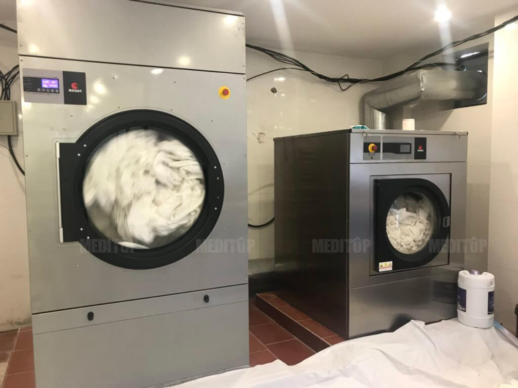 Động cơ đảo chiều