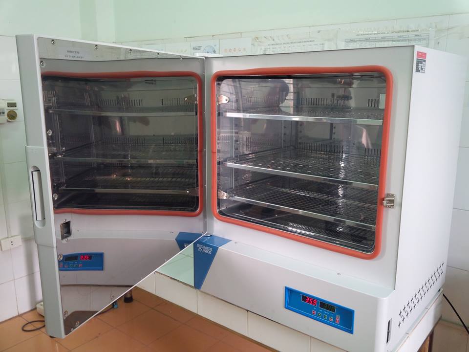 Nồi hấp ướt, tủ ấm, tủ sấy cấp cho Bắc Giang 2