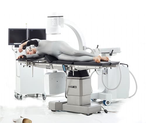 Bàn phẫu thuật chụp C-Arm