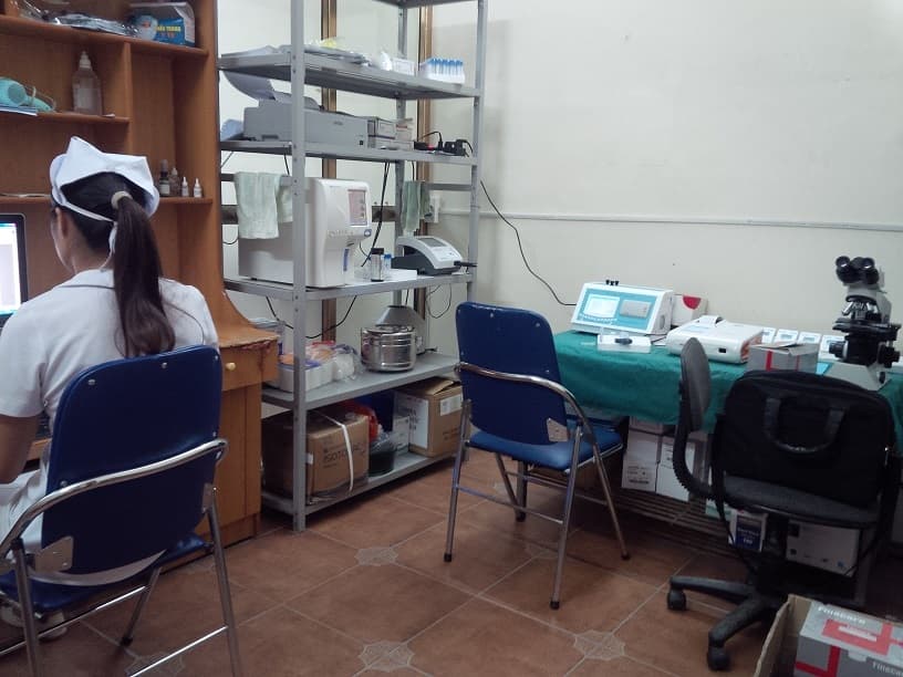 Lắp đặt máy miễn dịch huỳnh quang test nhanh Finecare 