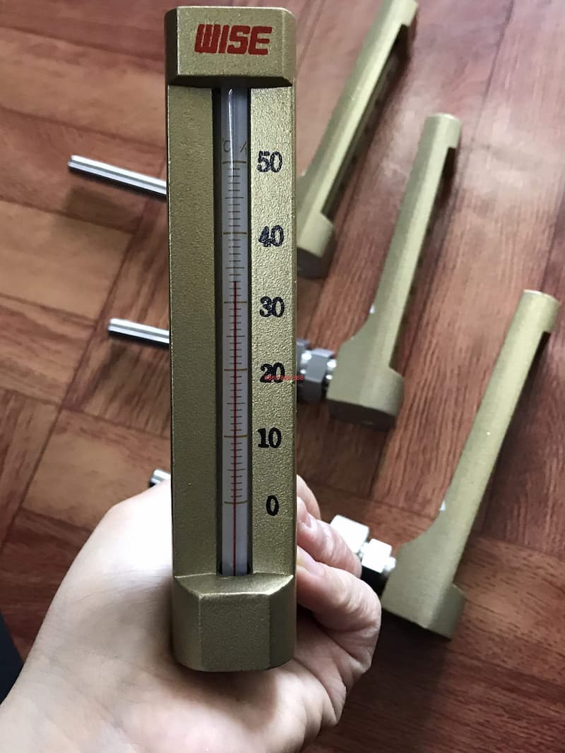 Nhiệt kế chữ L